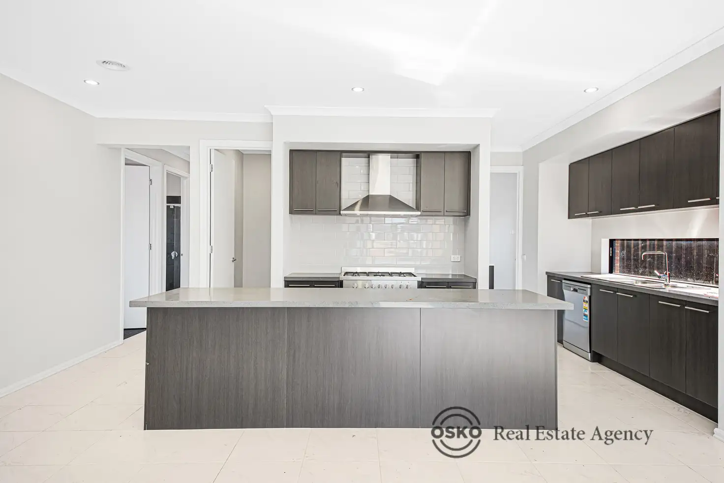 Main view of Homely house listing, 61 Buckingham Boulevard, Strathtulloh VIC 3338