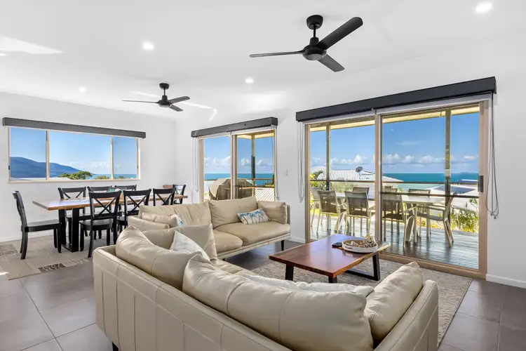 16 Olden Court, Hideaway Bay QLD 4800