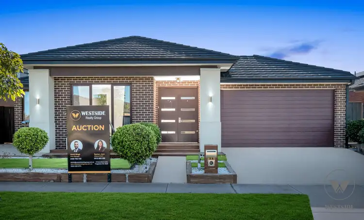 11 Swiss Way, Manor Lakes VIC 3024