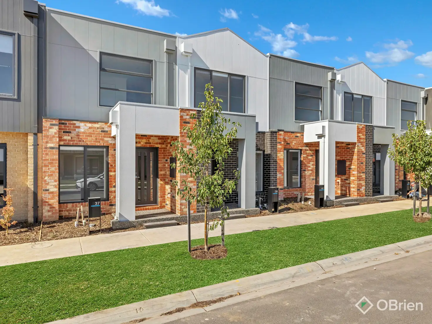 Main view of Homely house listing, 37 Cabo Circuit, Clyde North VIC 3978