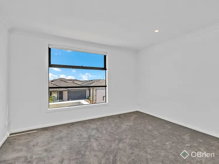 Fifth view of Homely house listing, 37 Cabo Circuit, Clyde North VIC 3978