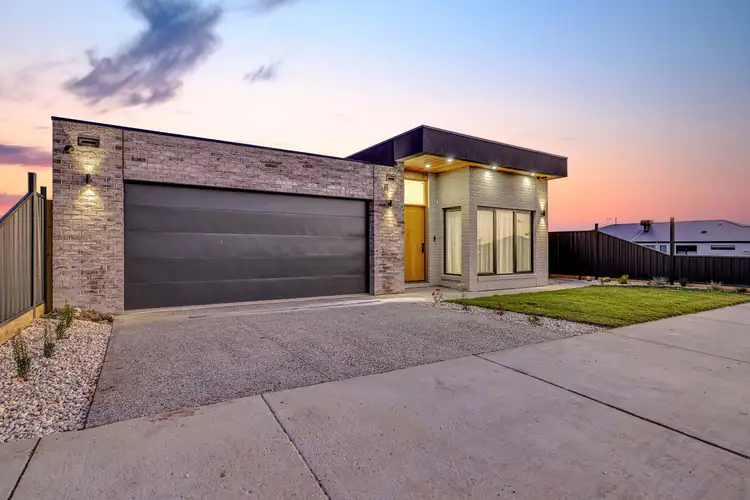 45 Fawcett Road, Lucas VIC 3350