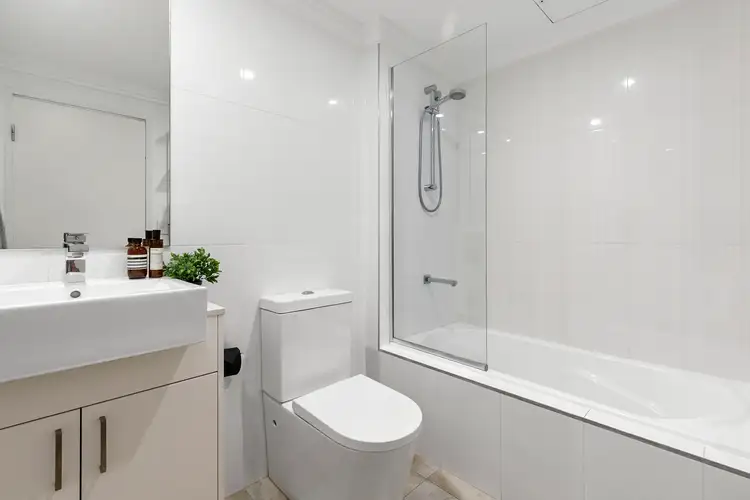 Fifth view of Homely apartment listing, 702/822 Pittwater Road, Dee Why NSW 2099