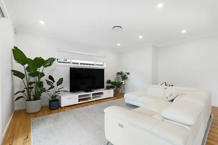 Sixth view of Homely house listing, 6 Jiri Place, Engadine NSW 2233