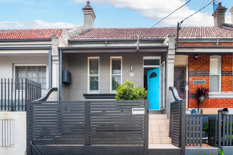 12 Macquarie Street