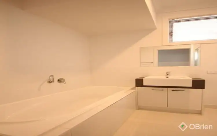 Fifth view of Homely townhouse listing, 2 Lofty Court, Officer VIC 3809