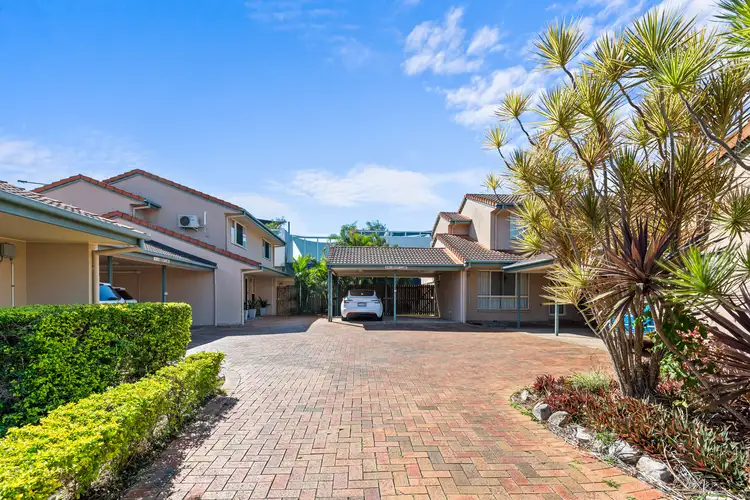 2/319 St Vincents Road, Banyo QLD 4014