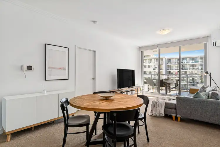 402/5 Henry Street