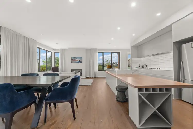 Main view of Homely townhouse listing, 2/6 Gepp Place, Pearce ACT 2607