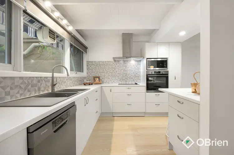3/163 Mount Eliza Way, Mount Eliza VIC 3930