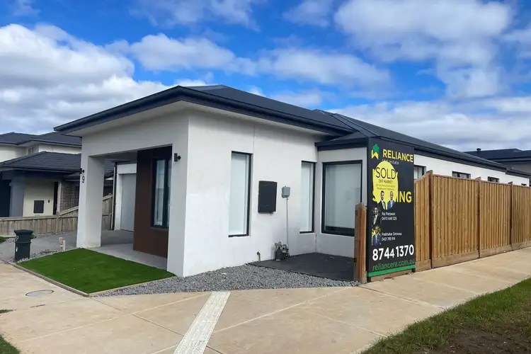 Second view of Homely house listing, 9 Kindee Way, Truganina VIC 3029