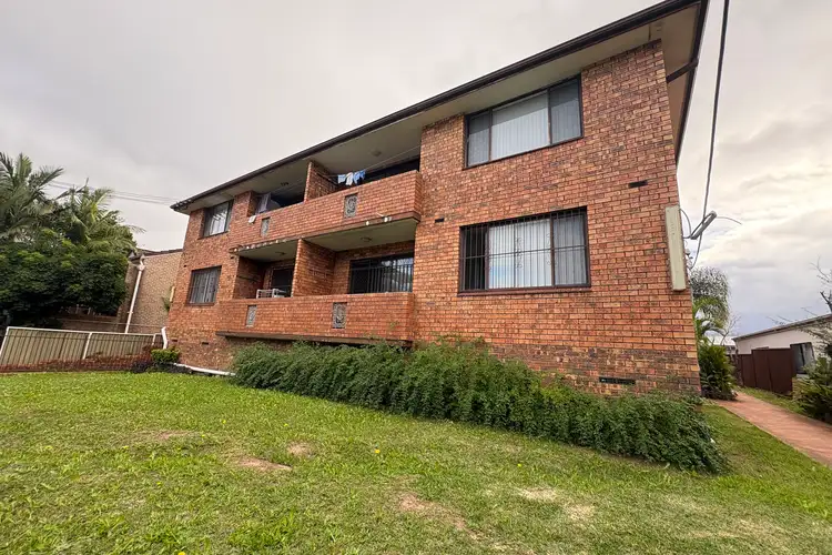 8/53 Harrow Road, Auburn NSW 2144