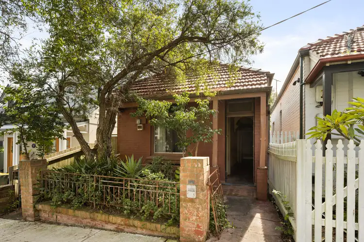 23 Macauley Street