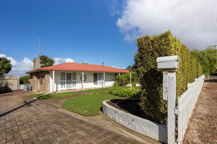 3 Robertson Road, Port Lincoln SA 5606