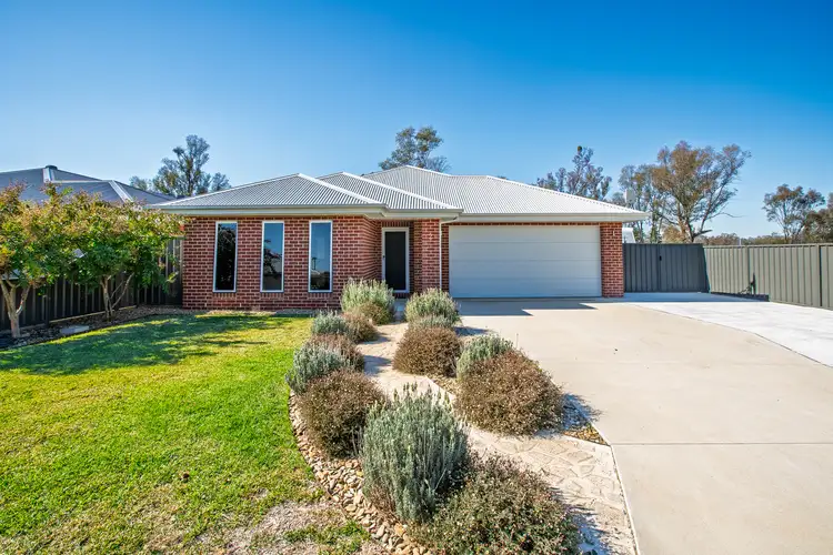 2 Cade Court, Jindera NSW 2642