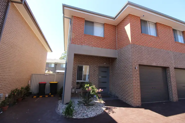 8 Varsha Glade, Woodcroft NSW 2767