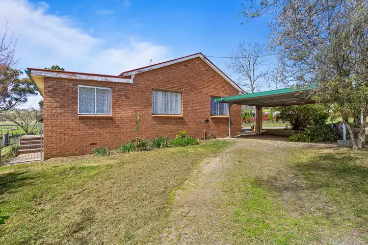 90 Uralla Road, Armidale NSW 2350