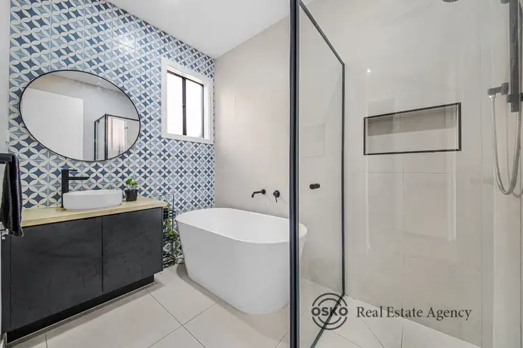 38 Italianate Avenue, Deanside VIC 3336