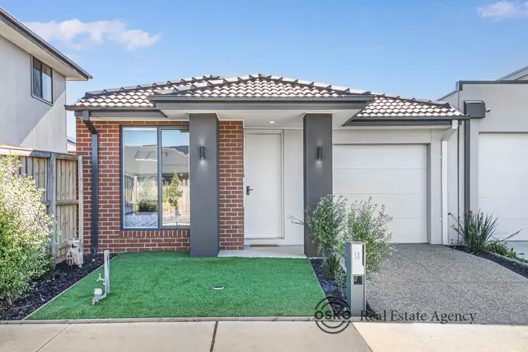 38 Italianate Avenue, Deanside VIC 3336