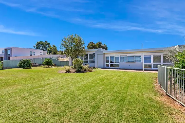 15 Stafford Road, West Albury NSW 2640