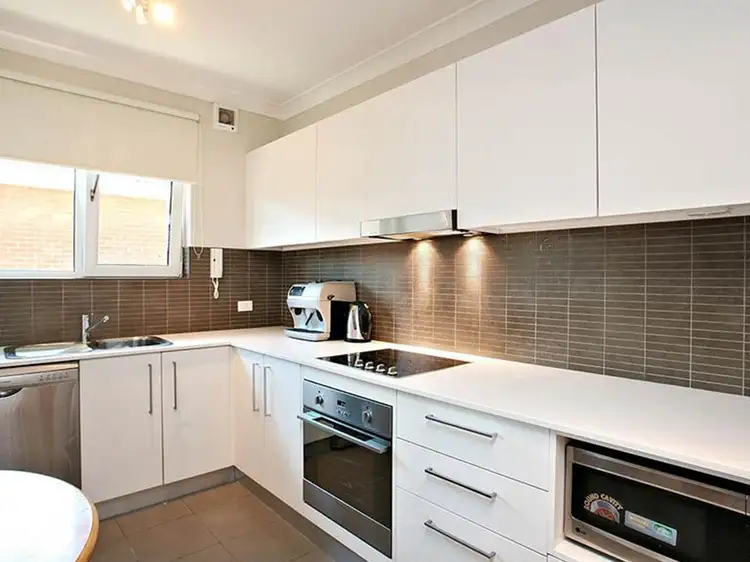 8/16 Sebastopol Street, Enmore NSW 2042