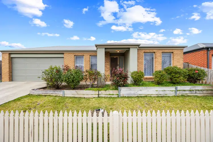 6 Central Park Court, Ballan VIC 3342