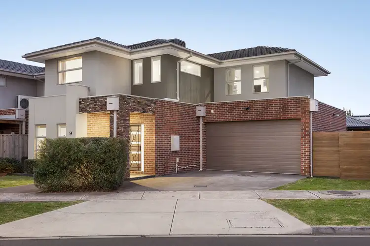 54 Pinetree Crescent