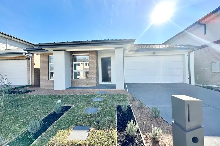 Main view of Homely house listing, 7 Cimbrone Place, Berwick VIC 3806