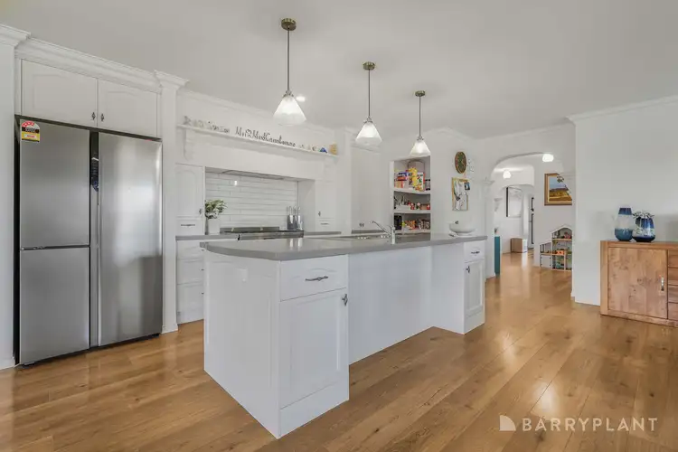 Fourth view of Homely house listing, 8 Grace Court, Drouin VIC 3818