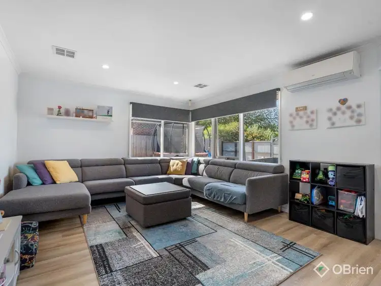 12 Chesterfield Road, Somerville VIC 3912