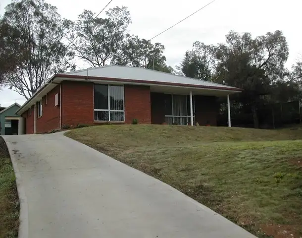 3 Flint Lane, Cowra NSW 2794