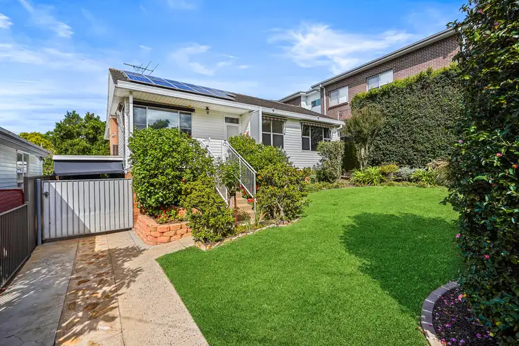 8 Michelle Drive