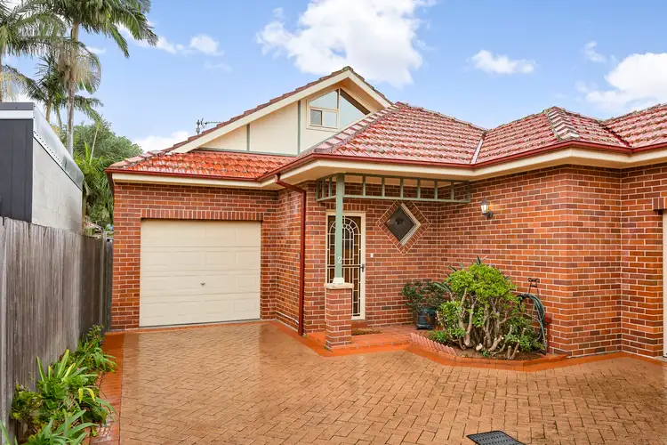 2/119 Kemp Street, Hamilton South NSW 2303