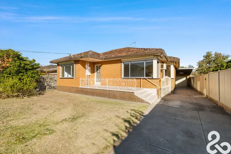 1 McPhee Court, Reservoir VIC 3073