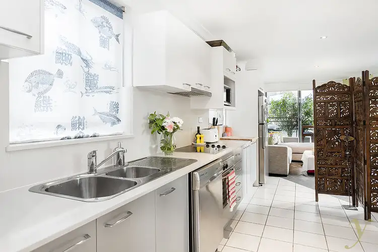 Third view of Homely apartment listing, 10 Earl Place, Potts Point NSW 2011