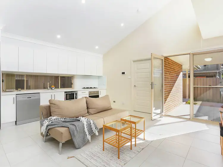 1/93 Albert Street, Revesby NSW 2212