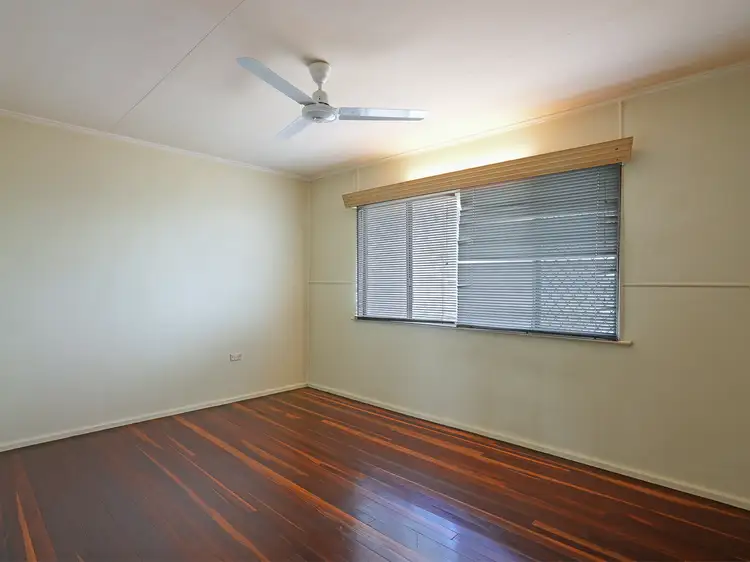 1/11 Bayswater Terrace, Hyde Park QLD 4812