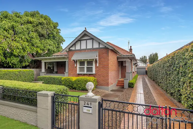 241 Parkway Avenue, Hamilton South NSW 2303