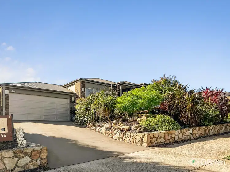 95 Jackson Drive, Drouin VIC 3818