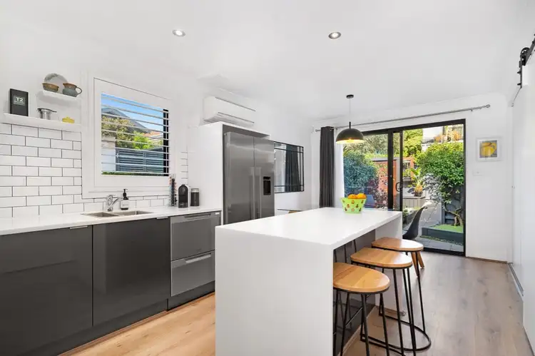 1/1 Flat Street, Leichhardt NSW 2040