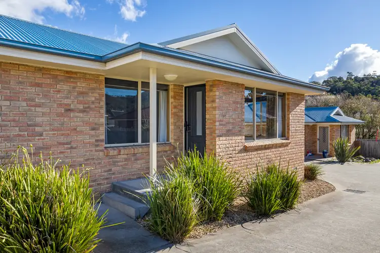 2/36 Schouten Street, Warrane TAS 7018