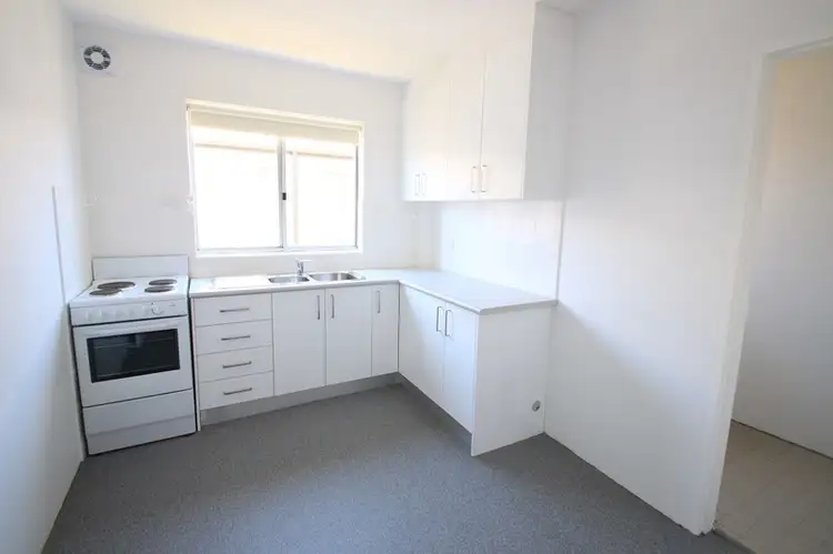 2/3 Moyes Street, Marrickville NSW 2204