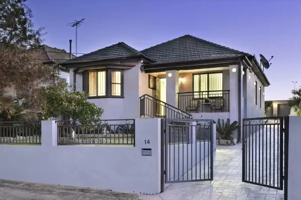 14 Rolestone Avenue, Kingsgrove NSW 2208