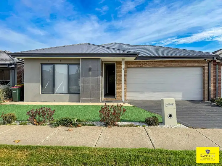 13 Willaroy Boulevard