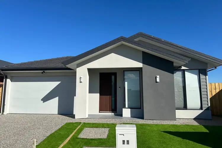 71 Touriga Circuit, Sunbury VIC 3429