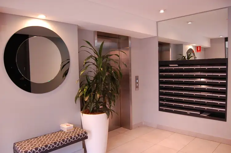 Fifth view of Homely studio listing, 36/10 Barncleuth Square, Elizabeth Bay NSW 2011