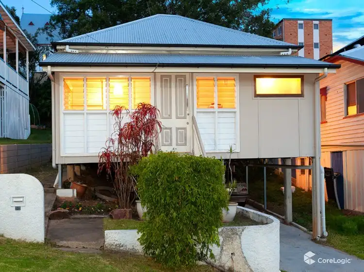 15 Storie Street, Red Hill QLD 4059