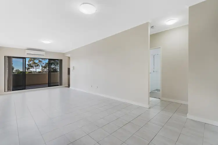Unit 6/2 Bigge Street, Liverpool NSW 2170