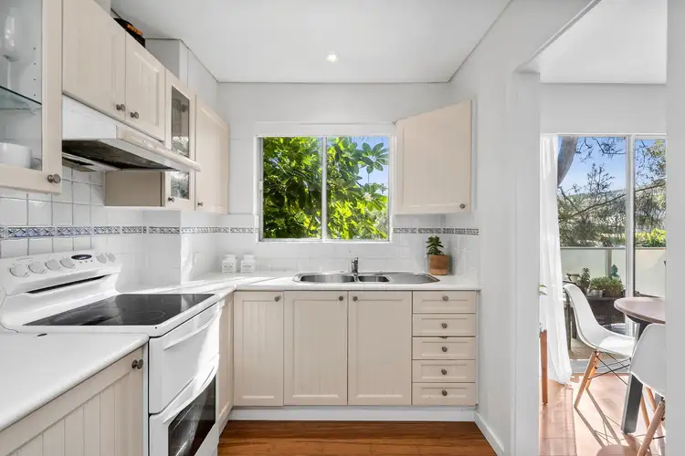 Fourth view of Homely apartment listing, 2/30 Elaine Avenue, Avalon Beach NSW 2107