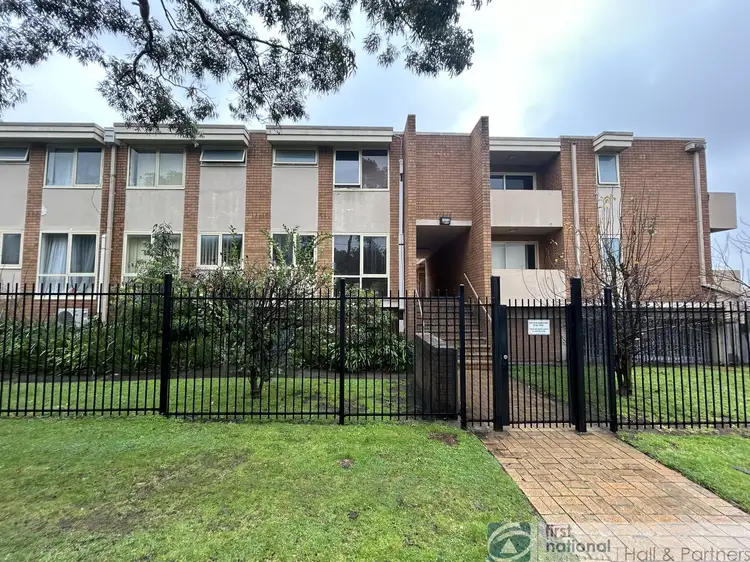 8/9-11 Weller Street, Dandenong VIC 3175